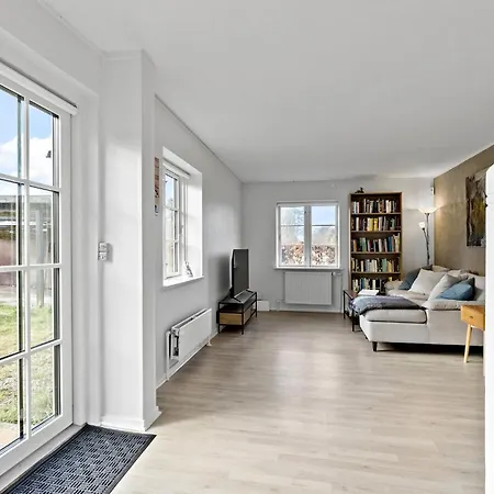 Amazing In With Kitchen *